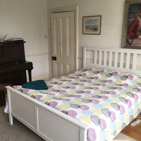 Fishponds Retreat Homestay Бристоль Екстер'єр фото